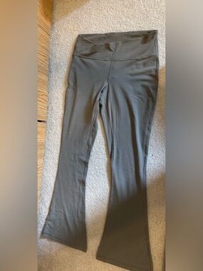lululemon athletica Lululemon Groove Pant Flare Super High-Rise *Nulu
Grey Sage